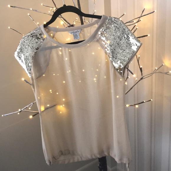 FASHION TOP - Picture 2 of 3